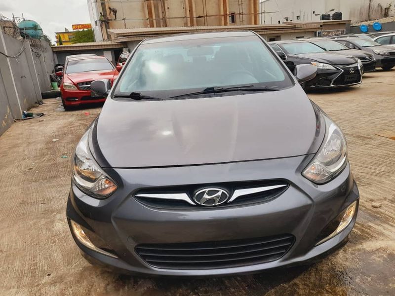 Main image of 2013 Hyundai Accent